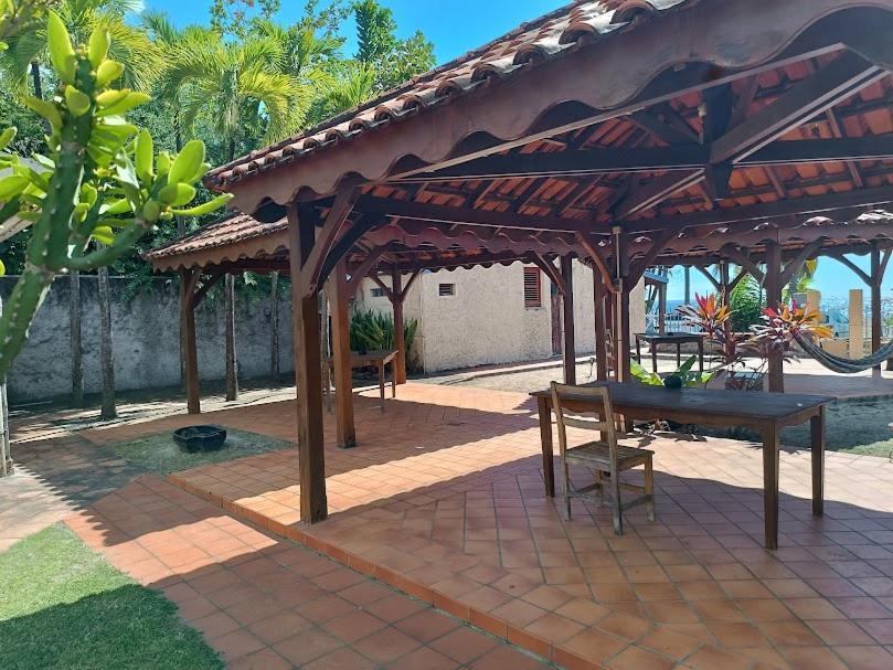Votre Bungalow "Petit Tresor" Vintage 80 Apartman Le Carbet Kültér fotó